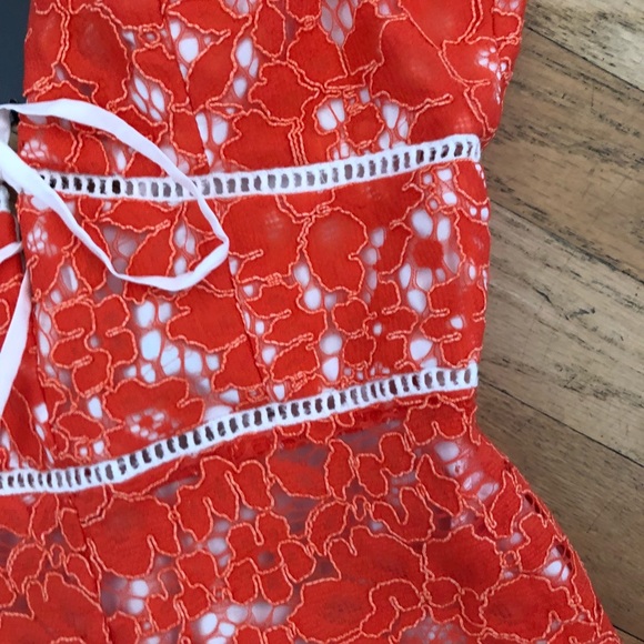 NBD Orange & White Lace V-Neck Romper Size XS - Picture 3 of 7